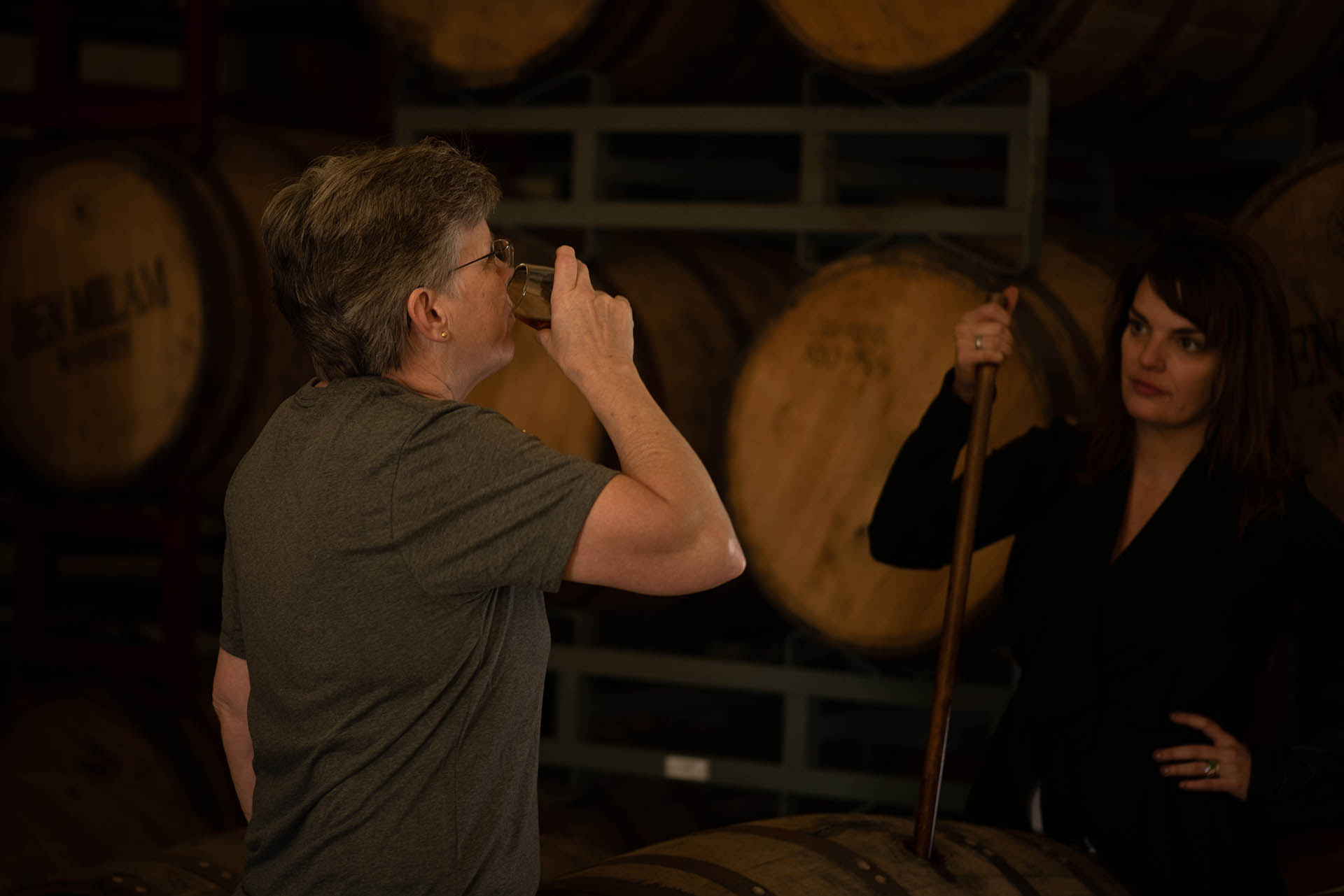 Milam_and_Greene_At_left_Master_Distiller_MARLENE_HEATHER_TASTING_with_Master_Blender_Heather_Greene_Credit_Sarah_Baumberger_1920x1280